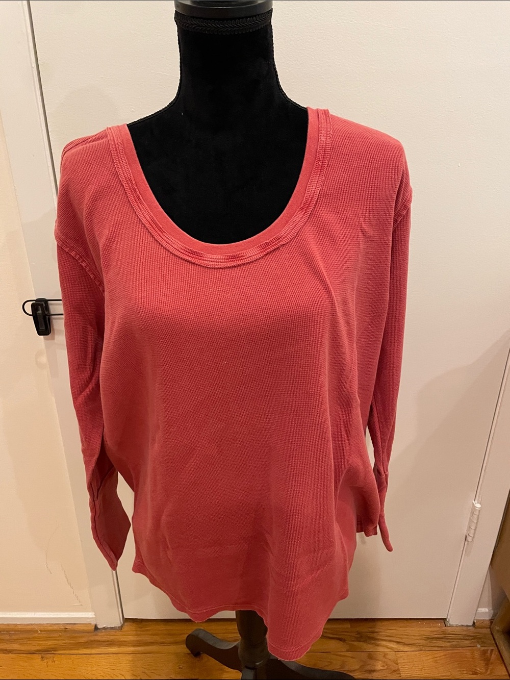 Caslon Scoop Neck Long Sleeve Raw Edge Thermal Top size XL